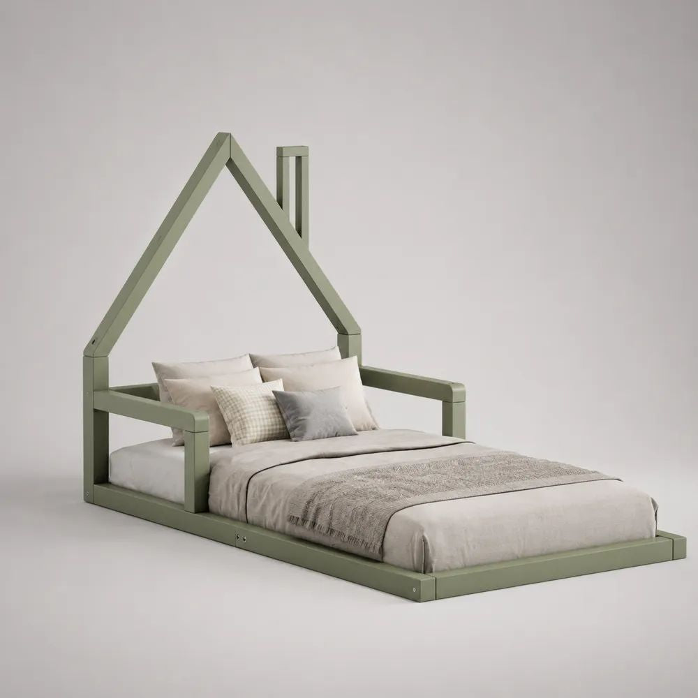 Lit cabane enfant 140 × 200 cm en pin massif vert sauge avec barrières et sommier à lattes