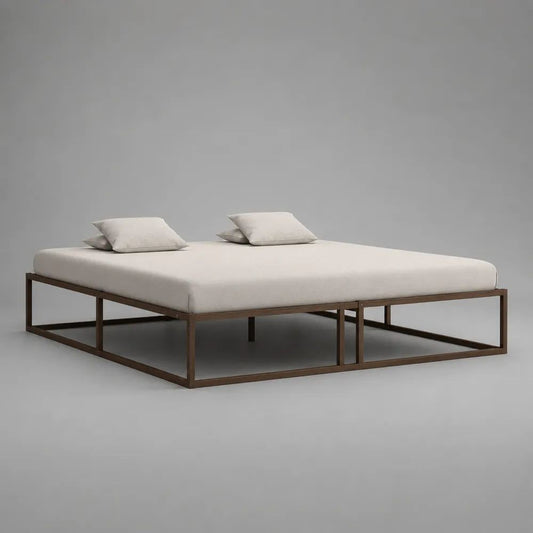 Lit double 180 × 200 cm avec matelas en mousse, cadre en acier brun et revêtement crème, 204 × 184 × 48 cm